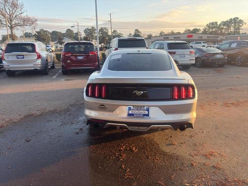 2016 Ford Mustang EcoBoost Premium