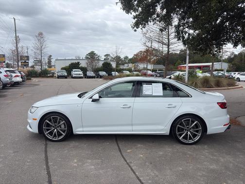 2017 Audi A4 2.0T Prestige