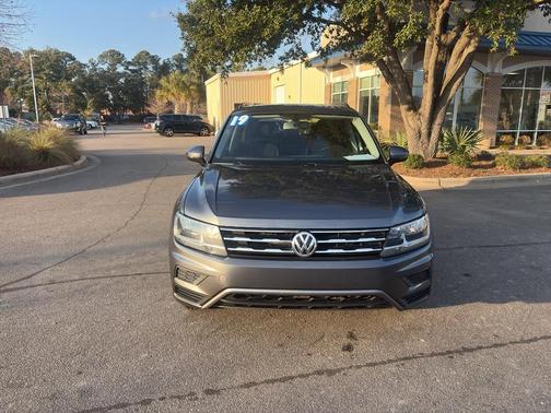 2019 Volkswagen Tiguan 2.0T SE