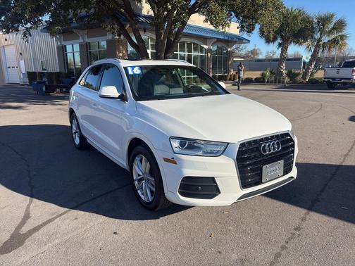 2016 Audi Q3 2.0T Premium Plus