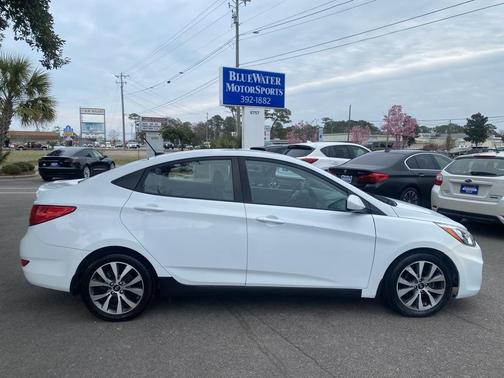 2017 Hyundai Accent Value Edition