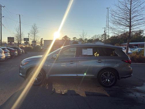 2018 INFINITI QX60 Base