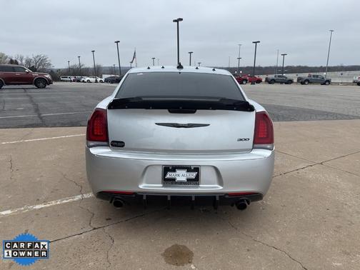 2022 Chrysler 300 Touring