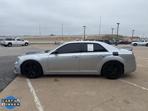 2022 Chrysler 300 Touring