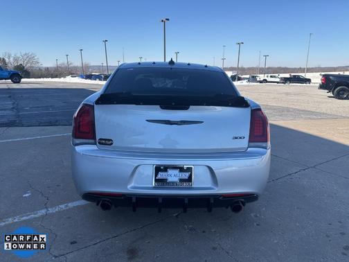 2022 Chrysler 300 Touring