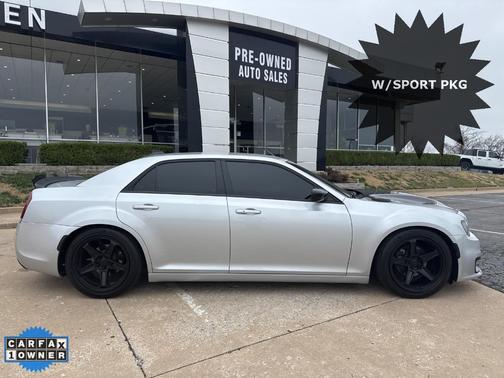 2022 Chrysler 300 Touring