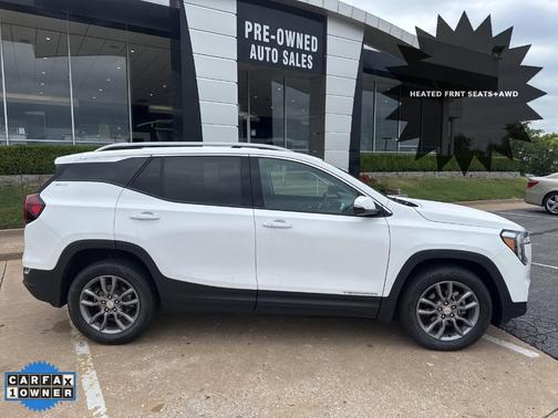 2024 GMC Terrain SLT