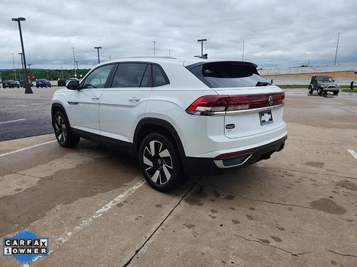 2024 Volkswagen Atlas Cross Sport 2.0T SE w/Technology