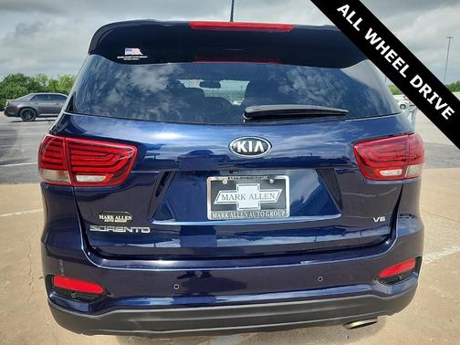 2020 Kia Sorento S