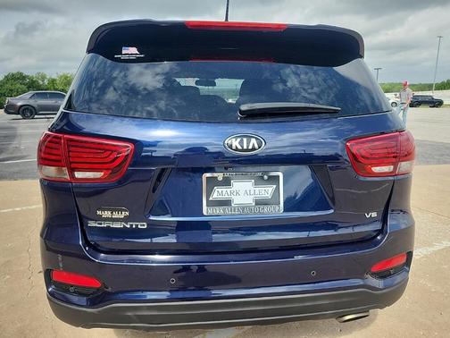 2020 Kia Sorento S