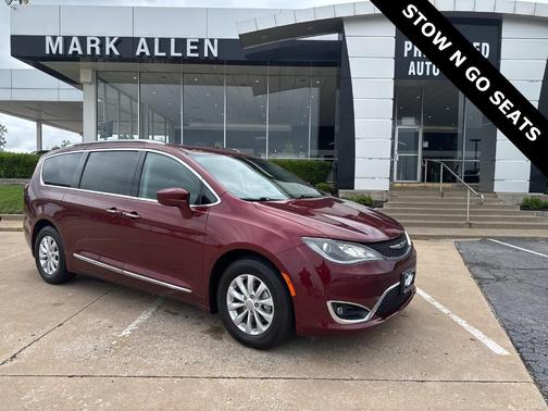 2019 Chrysler Pacifica Touring-L