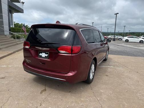 2019 Chrysler Pacifica Touring-L