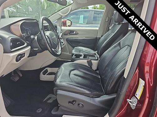 2019 Chrysler Pacifica Touring-L