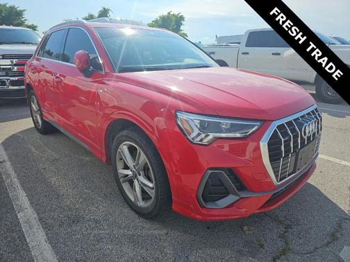 Tango Red Metallic 2020 Audi Q3 45 S line Prestige