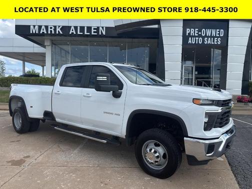Summit White 2024 Chevrolet Silverado 3500 LT