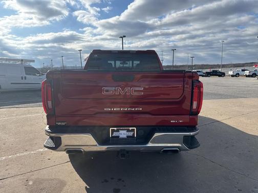 2021 GMC Sierra 1500 SLT