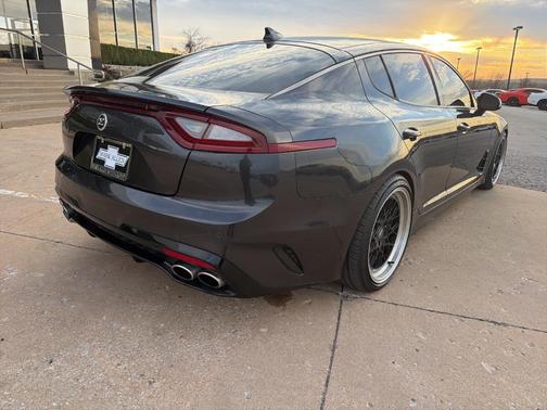 2019 Kia Stinger GT2