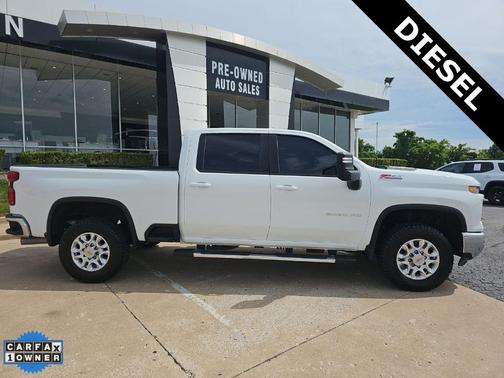 Summit White 2025 Chevrolet Silverado 2500 LT