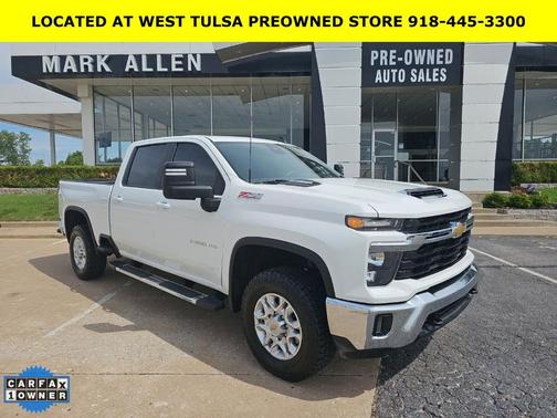 Summit White 2025 Chevrolet Silverado 2500 LT