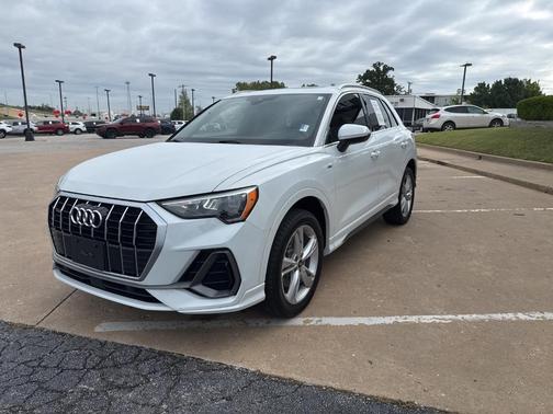2021 Audi Q3 45 S line Premium