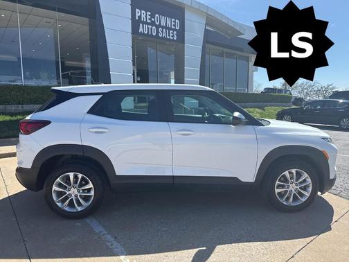 Summit White 2025 Chevrolet Trailblazer LS