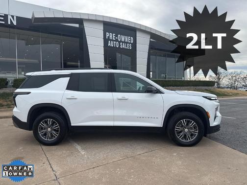 2025 Chevrolet Traverse LT