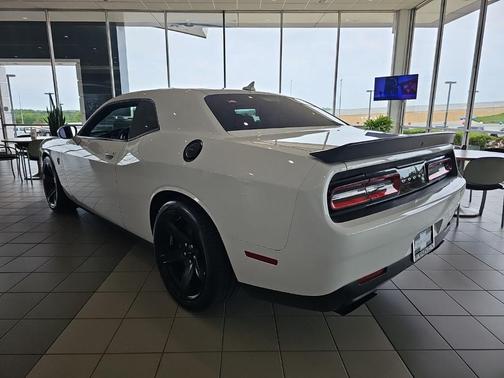 White Knuckle Clearcoat 2019 Dodge Challenger SRT Hellcat
