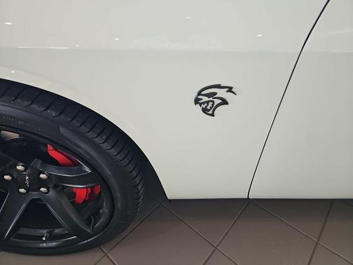 White Knuckle Clearcoat 2019 Dodge Challenger SRT Hellcat