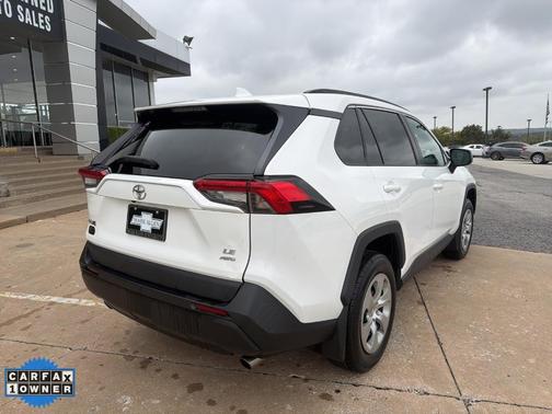 2021 Toyota RAV4 LE