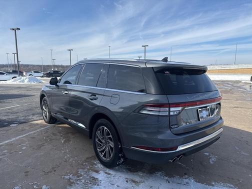 2021 Lincoln Aviator Standard AWD