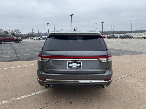 2021 Lincoln Aviator Standard AWD