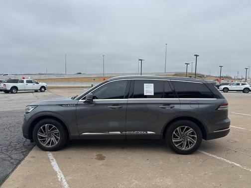 2021 Lincoln Aviator Standard AWD