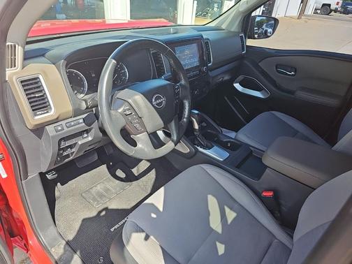 Red Alert 2022 Nissan Frontier SV