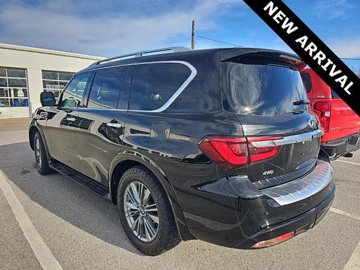 2021 INFINITI QX80 Luxe