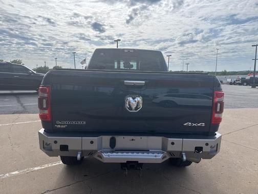Patriot Blue Pearlcoat 2022 RAM 2500 Laramie
