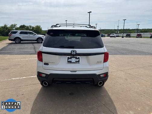 2023 Honda Passport Elite