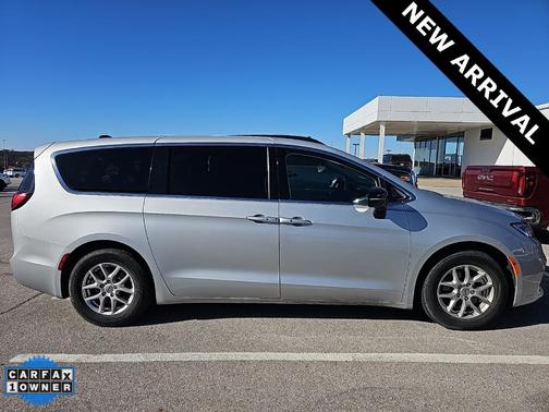 2024 Chrysler Pacifica Touring-L