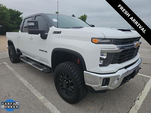 Summit White 2024 Chevrolet Silverado 2500 LT