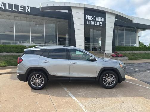 2023 GMC Terrain SLT