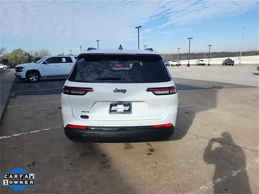 2023 Jeep Grand Cherokee L Laredo