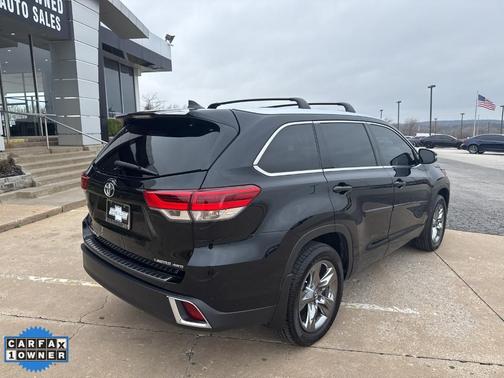 2019 Toyota Highlander Limited Platinum