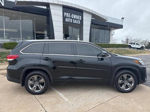 2019 Toyota Highlander Limited Platinum