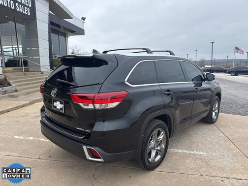 2019 Toyota Highlander Limited Platinum