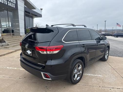 2019 Toyota Highlander Limited Platinum