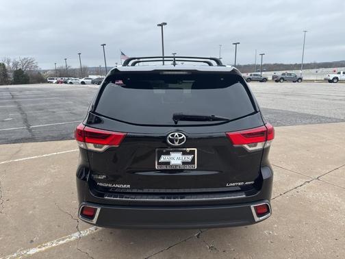 2019 Toyota Highlander Limited Platinum