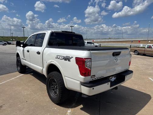 2019 Nissan Titan PRO-4X