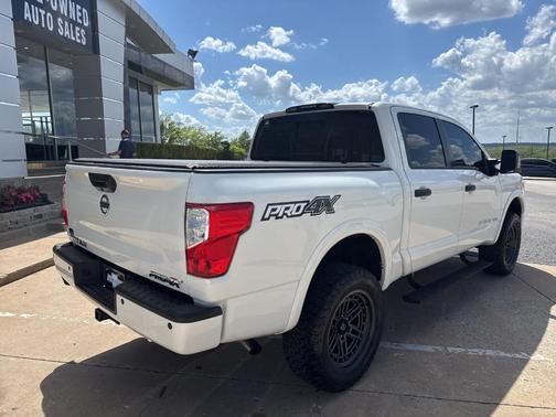 2019 Nissan Titan PRO-4X