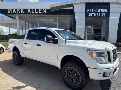 2019 Nissan Titan PRO-4X