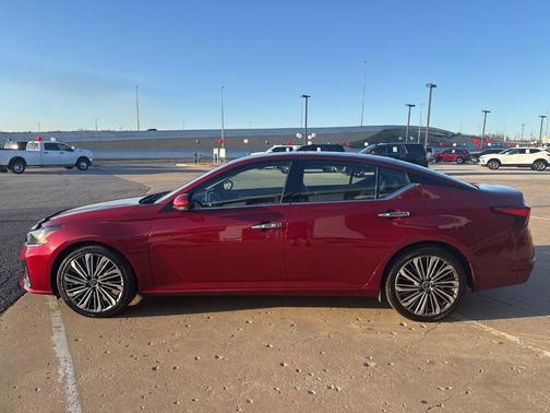 2023 Nissan Altima 2.5 SL
