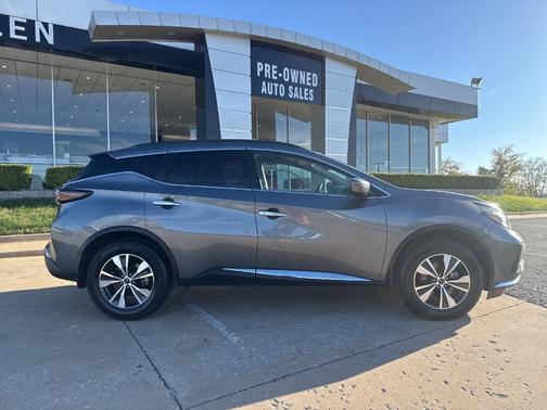 2023 Nissan Murano SV